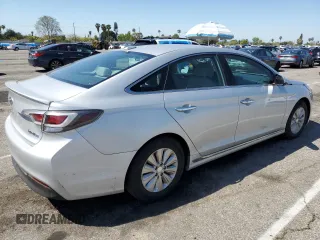 2016 Hyundai Sonata Hybrid SE with VIN KMHE24L11GA009480, listed as a Copart auction lot 54905615 with 71,245 mi miles and Salvage Title. Bid and sale history available at carsss.com. Image 3.
