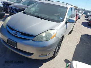 2006 Toyota Sienna XLE with VIN 5TDZA22C06S532006, listed as a IAAI auction lot 41842231 with 1 mi miles. Bid and sale history available at carsss.com. Image 2.