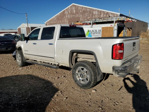 2018 GMC Sierra 2500HD SLT with VIN 1GT12TEY0JF224060, listed as a Copart auction lot 85872984 with 0 mi miles and Salvage Title. Bid and sale history available at carsss.com. Image 2.