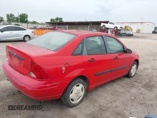 2001 Ford Focus LX with VIN 1FAFP33P81W307002, listed as a IAAI auction lot 42192534 with 193,593 mi miles and . Bid and sale history available at carsss.com. Image 4.