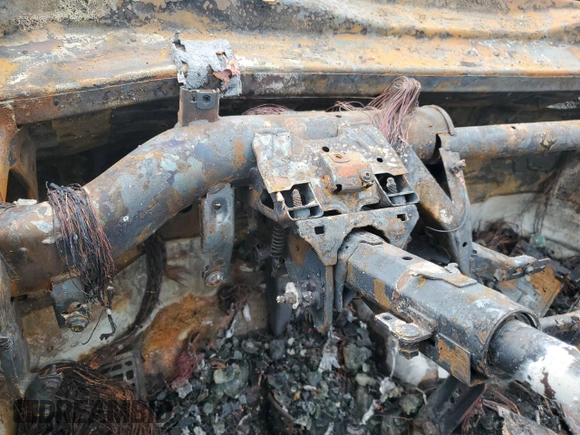 2021 Volkswagen Tiguan SE z VIN 3VV3B7AX5MM119551, wystawiony jako Copart lot #52694855 z przebiegiem 59 922 mil mil oraz Szkoda całkowita • Salvage title. Historia ofert i sprzedaży dostępna na DreamBid. Obrazek 9.