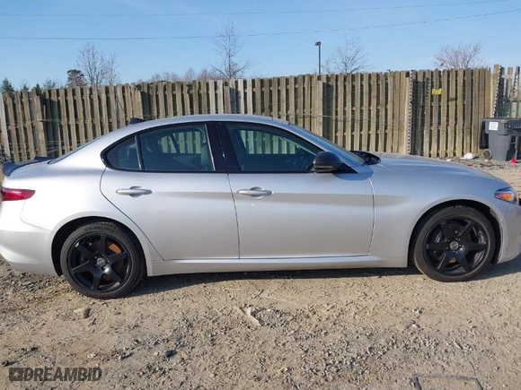 2017 Alfa Romeo Giulia with VIN ZARFAEDN1H7536541, listed as a IAAI auction lot 41733907 with 69,885 mi miles. Bid and sale history available at carsss.com. Image 13.