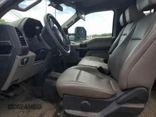 2022 Ford F-450 с VIN 1FD9X4HT2NEF66207, выставлен на аукционе Copart как лот 58410455 с пробегом 17 011 миль миль и Списание • Salvage title. История ставок и продаж доступна на DreamBid. Изображение 7.