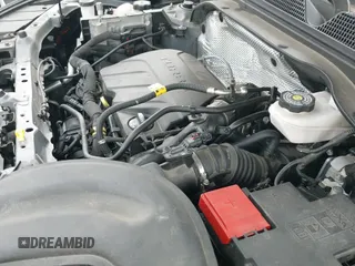 2022 Chevrolet TrailBlazer LS z VIN KL79MMS21NB073601, wystawiony jako IAAI lot #42030947 z przebiegiem 50 298 mil mil oraz . Historia ofert i sprzedaży dostępna na DreamBid. Obrazek 19.