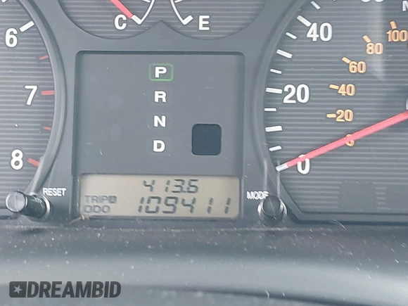 2005 Hyundai Sonata GLS with VIN KMHWF35H15A107824, listed as a IAAI auction lot 41724918 with 109,411 mi miles. Bid and sale history available at carsss.com. Image 15.