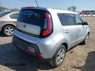 2015 Kia Soul with VIN KNDJN2A24F7793515, listed as a IAAI auction lot 41921297 with 111,967 mi miles. Bid and sale history available at carsss.com. Image 4.