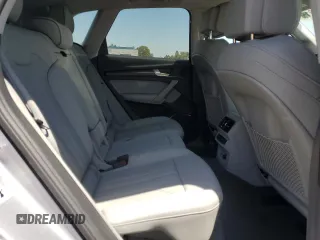 2024 Audi Q5 S line Premium z VIN WA1GAAFY5R2067008, wystawiony jako Copart lot #57522215 z przebiegiem 10 233 mil mil oraz Szkoda całkowita • Salvage title. Historia ofert i sprzedaży dostępna na DreamBid. Obrazek 11.