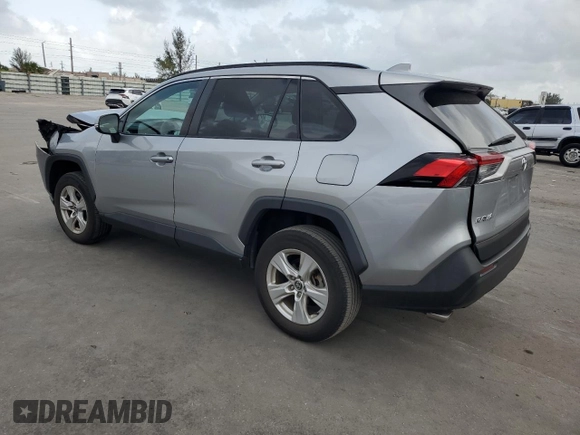 2021 Toyota RAV4 XLE with VIN 2T3W1RFVXMW161939, listed as a Copart auction lot 62233415 with 34,291 mi miles and Salvage title. Bid and sale history available at DreamBid. Image 2.