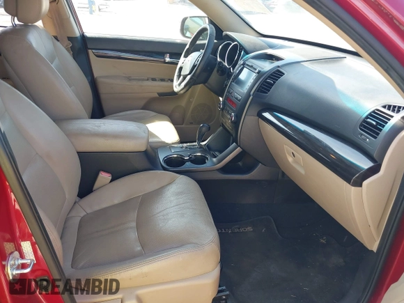 2011 Kia Sorento EX with VIN 5XYKU4A21BG034062, listed as a IAAI auction lot 42157818 with 169,660 mi miles. Bid and sale history available at carsss.com. Image 5.