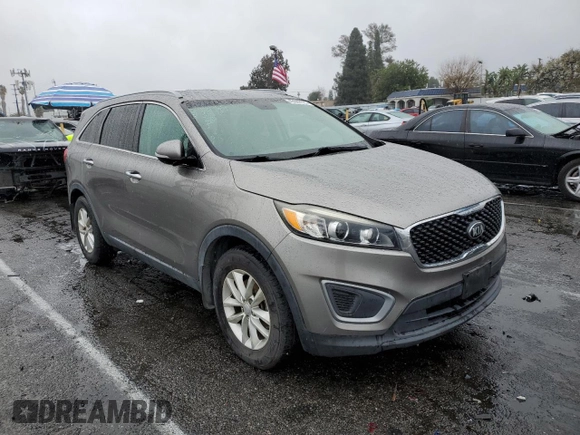 2016 Kia Sorento LX with VIN 5XYPG4A50GG067780, listed as a Copart auction lot 43648175 with 116,972 mi miles and Clean Title. Bid and sale history available at carsss.com. Image 4.