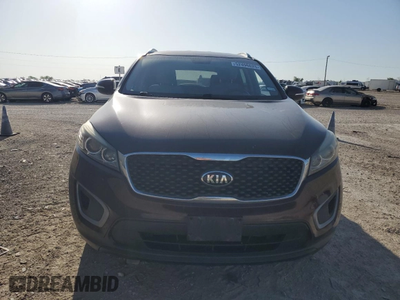 2016 Kia Sorento L with VIN 5XYPG4A39GG047719, listed as a Copart auction lot 52496625 with 135,632 mi miles and Clean Title. Bid and sale history available at carsss.com. Image 5.