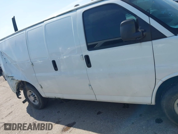2015 Chevrolet Express Cargo с VIN 1GCWGFCFXF1184780, выставлен на аукционе IAAI как лот 42180137 с пробегом 103 453 миль миль и . История ставок и продаж доступна на DreamBid. Изображение 13.