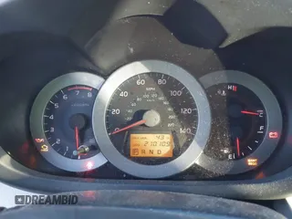 2008 Toyota RAV4 with VIN JTMZD33V885101032, listed as a IAAI auction lot 41800506 with 270,109 mi miles. Bid and sale history available at carsss.com. Image 7.