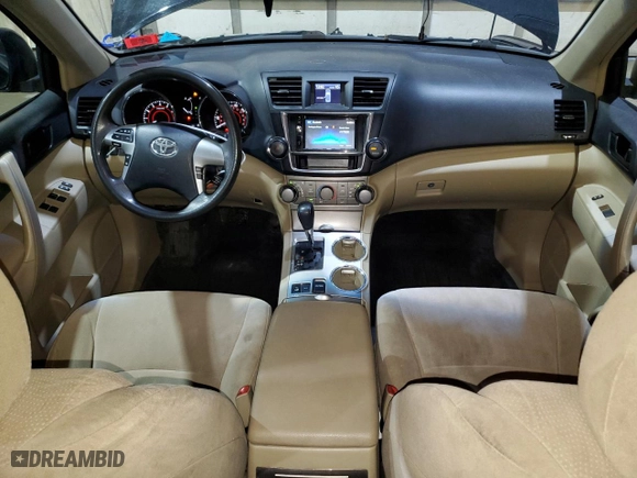 2013 Toyota Highlander with VIN 5TDBK3EH0DS200284, listed as a Copart auction lot 46678105 with 180,456 mi miles and Salvage Title. Bid and sale history available at carsss.com. Image 8.