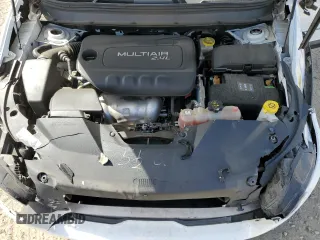 2019 Jeep Cherokee Latitude Plus with VIN 1C4PJLLB5KD204105, listed as a Copart auction lot 49886695 with 131,696 mi miles and Salvage Title. Bid and sale history available at carsss.com. Image 13.