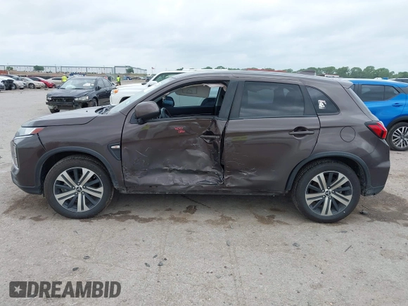 2020 Mitsubishi Outlander ES with VIN JA4AP3AU6LU015905, listed as a IAAI auction lot 42131560 with 97,732 mi miles and . Bid and sale history available at DreamBid. Image 14.