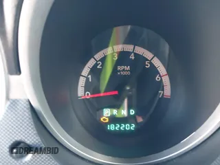 2007 Dodge Nitro R/T z VIN 1D8GT58607W738112, wystawiony jako IAAI lot #42207124 z przebiegiem 182 202 mil mil oraz . Historia ofert i sprzedaży dostępna na DreamBid. Obrazek 7.
