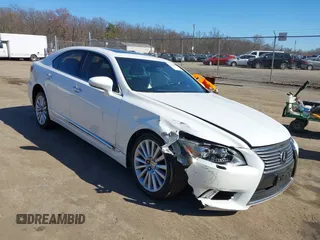 2013 Lexus LS 460 with VIN JTHBL5EF4D5120384, listed as a IAAI auction lot 41829863 with 44,128 mi miles and . Bid and sale history available at DreamBid. Image 1.
