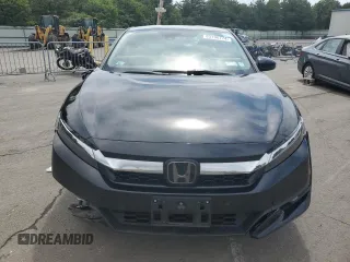2018 Honda Clarity Plug-In Hybrid with VIN JHMZC5F19JC023089, listed as a Copart auction lot 63196774 with 48,318 mi miles and Salvage Title. Bid and sale history available at carsss.com. Image 5.