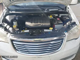 2013 Chrysler Town & Country Touring with VIN 2C4RC1BG2DR620651, listed as a IAAI auction lot 41895163 with 183,385 mi miles. Bid and sale history available at carsss.com. Image 10.