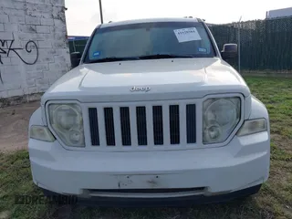2008 Jeep Liberty Sport with VIN 1J8GP28K48W228144, listed as a IAAI auction lot 41928584 with Not Provided miles. Bid and sale history available at carsss.com. Image 12.