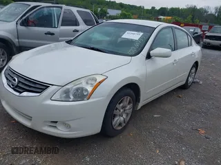 2010 Nissan Altima S z VIN 1N4AL2AP5AN502662, wystawiony jako IAAI lot #42260735 z przebiegiem Nie podano mil oraz . Historia ofert i sprzedaży dostępna na DreamBid. Obrazek 2.