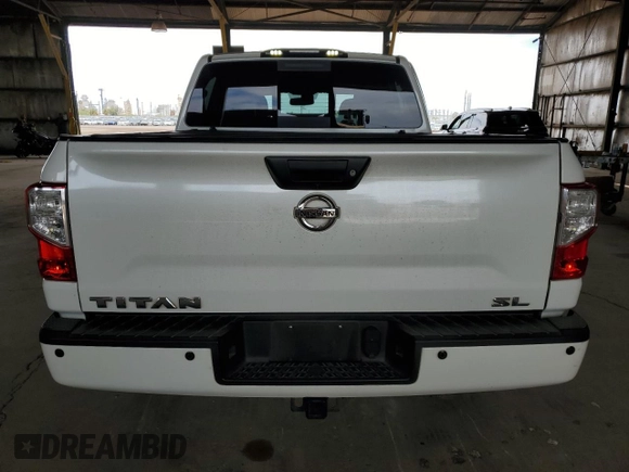 2017 Nissan Titan SV z VIN 1N6AA1E64HN524171, wystawiony jako Copart lot #56764795 z przebiegiem 155 066 mil mil oraz Szkoda całkowita • Salvage title. Historia ofert i sprzedaży dostępna na DreamBid. Obrazek 6.