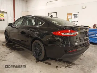 2019 Ford Fusion SE with VIN 3FA6P0HD5KR284103, listed as a IAAI auction lot 41477133 with 90,722 mi miles and . Bid and sale history available at carsss.com. Image 3.
