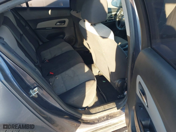 2014 Chevrolet Cruze LS with VIN 1G1PA5SH1E7171908, listed as a IAAI auction lot 40688244 with 96,643 mi miles. Bid and sale history available at carsss.com. Image 8.