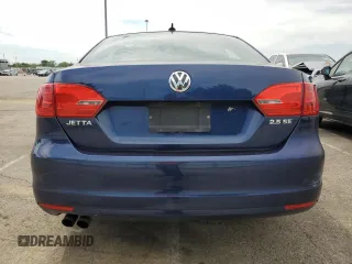 2011 Volkswagen Jetta SE with VIN 3VWDX7AJ8BM322833, listed as a Copart auction lot 56546615 with 140,808 mi miles and Salvage title. Bid and sale history available at DreamBid. Image 6.