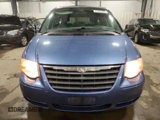 2007 Chrysler Town & Country LWB Touring with VIN 2A4GP54L57R158372, listed as a Copart auction lot 41767945 with 179,374 mi miles and Salvage Title. Bid and sale history available at carsss.com. Image 5.