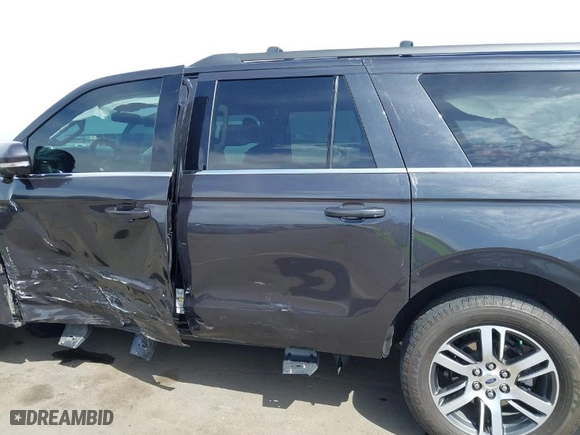 2023 Ford Expedition Max XLT with VIN 1FMJK1J8XPEA46999, listed as a IAAI auction lot 41892024 with 18,513 mi miles. Bid and sale history available at carsss.com. Image 14.