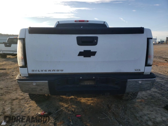 2007 Chevrolet Silverado 1500 LTZ with VIN 3GCEK13Y57G512768, listed as a Copart auction lot 81051054 with 183,069 mi miles and Salvage Title. Bid and sale history available at carsss.com. Image 6.