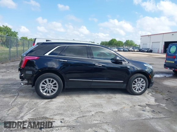 2017 Cadillac XT5 FWD with VIN 1GYKNARS6HZ123114, listed as a IAAI auction lot 41933928 with 166,213 mi miles. Bid and sale history available at carsss.com. Image 13.