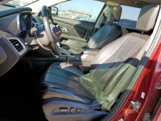 2017 GMC Terrain SLT z VIN 2GKALPEK9H6202647, wystawiony jako Copart lot #46424305 z przebiegiem 137 828 mil mil oraz Szkoda całkowita • Salvage title. Historia ofert i sprzedaży dostępna na DreamBid. Obrazek 7.