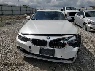 2018 BMW 4 Series 430i xDrive z VIN WBA4J3C56JBG95503, wystawiony jako Copart lot #60605815 z przebiegiem 90 432 mil mil oraz Szkoda całkowita • Salvage title. Historia ofert i sprzedaży dostępna na DreamBid. Obrazek 5.