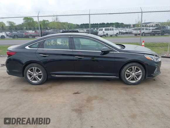 2018 Hyundai Sonata Sport with VIN 5NPE34AF0JH710477, listed as a IAAI auction lot 42104684 with 158,260 mi miles and . Bid and sale history available at carsss.com. Image 14.