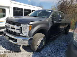 2018 Ford Super Duty F-250 SRW XL with VIN 1FT7W2B66JEB00540, listed as a Copart auction lot 52626865 with 101,222 mi miles and Salvage Title. Bid and sale history available at carsss.com. Image 1.
