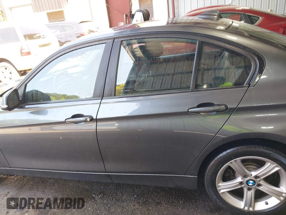 2015 BMW 3 Series 328i xDrive with VIN WBA3B5G50FNS15859, listed as a IAAI auction lot 41999035 with 87,560 mi miles. Bid and sale history available at carsss.com. Image 14.