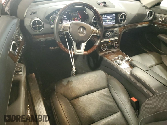 2013 Mercedes-Benz SL 550 z VIN WDDJK7DAXDF012448, wystawiony jako Copart lot #56893805 z przebiegiem 9 133 mil mil oraz Szkoda całkowita • Salvage title. Historia ofert i sprzedaży dostępna na DreamBid. Obrazek 8.