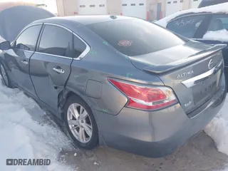 2015 Nissan Altima 2.5 S with VIN 1N4AL3AP5FC292220, listed as a IAAI auction lot 41635850 with 93,652 mi miles. Bid and sale history available at carsss.com. Image 3.