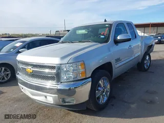 2013 Chevrolet Silverado 1500 LT with VIN 1GCRCSE00DZ389176, listed as a IAAI auction lot 40842969 with 177,173 mi miles. Bid and sale history available at carsss.com. Image 16.