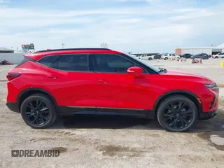 2020 Chevrolet Blazer RS z VIN 3GNKBERS6LS669334, wystawiony jako IAAI lot #41892442 z przebiegiem 90 196 mil mil oraz . Historia ofert i sprzedaży dostępna na DreamBid. Obrazek 13.