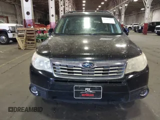 2010 Subaru Forester X Limited с VIN JF2SH6DC8AH728081, выставлен на аукционе IAAI как лот 42482473 с пробегом 150 511 миль миль и . История ставок и продаж доступна на DreamBid. Изображение 6.