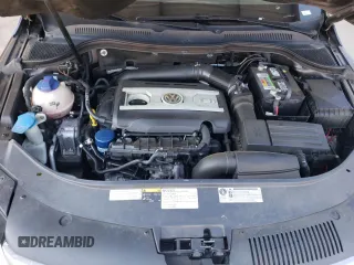 2014 Volkswagen CC R-Line with VIN WVWBP7AN1EE520189, listed as a Copart auction lot 75035404 with 65,421 mi miles and Salvage Title. Bid and sale history available at carsss.com. Image 11.