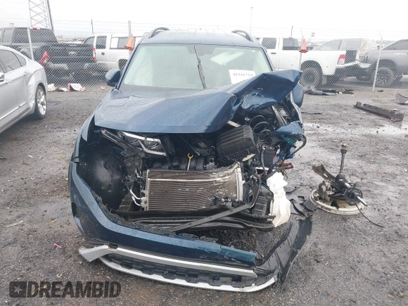 2022 Volkswagen Atlas SE with VIN 1V2HR2CA0NC561411, listed as a IAAI auction lot 41941719 with Not provided miles and . Bid and sale history available at DreamBid. Image 6.