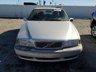 2000 Volvo V70 with VIN YV1LW61J1Y2711626, listed as a Copart auction lot 89010795 with 0 mi miles and Clean Title. Bid and sale history available at carsss.com. Image 5.