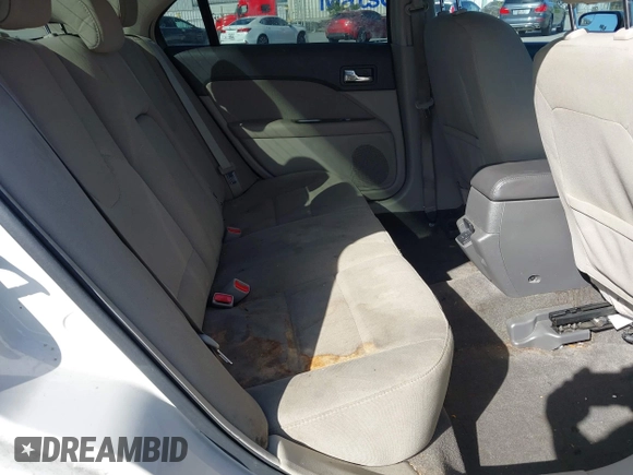 2012 Ford Fusion Hybrid z VIN 3FADP0L3XCR276182, wystawiony jako IAAI lot #42260450 z przebiegiem 133 567 mil mil oraz . Historia ofert i sprzedaży dostępna na DreamBid. Obrazek 8.