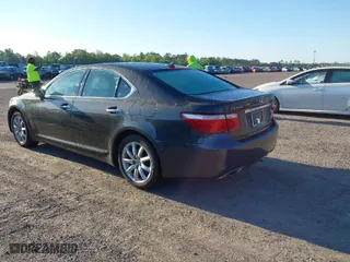 2008 Lexus LS 460 with VIN JTHBL46F785052340, listed as a IAAI auction lot 41963007 with 142,710 mi miles. Bid and sale history available at carsss.com. Image 3.