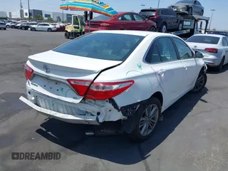 2017 Toyota Camry XLE z VIN 4T1BF1FK4HU377694, wystawiony jako IAAI lot #42375026 z przebiegiem 107 760 mil mil oraz . Historia ofert i sprzedaży dostępna na DreamBid. Obrazek 4.